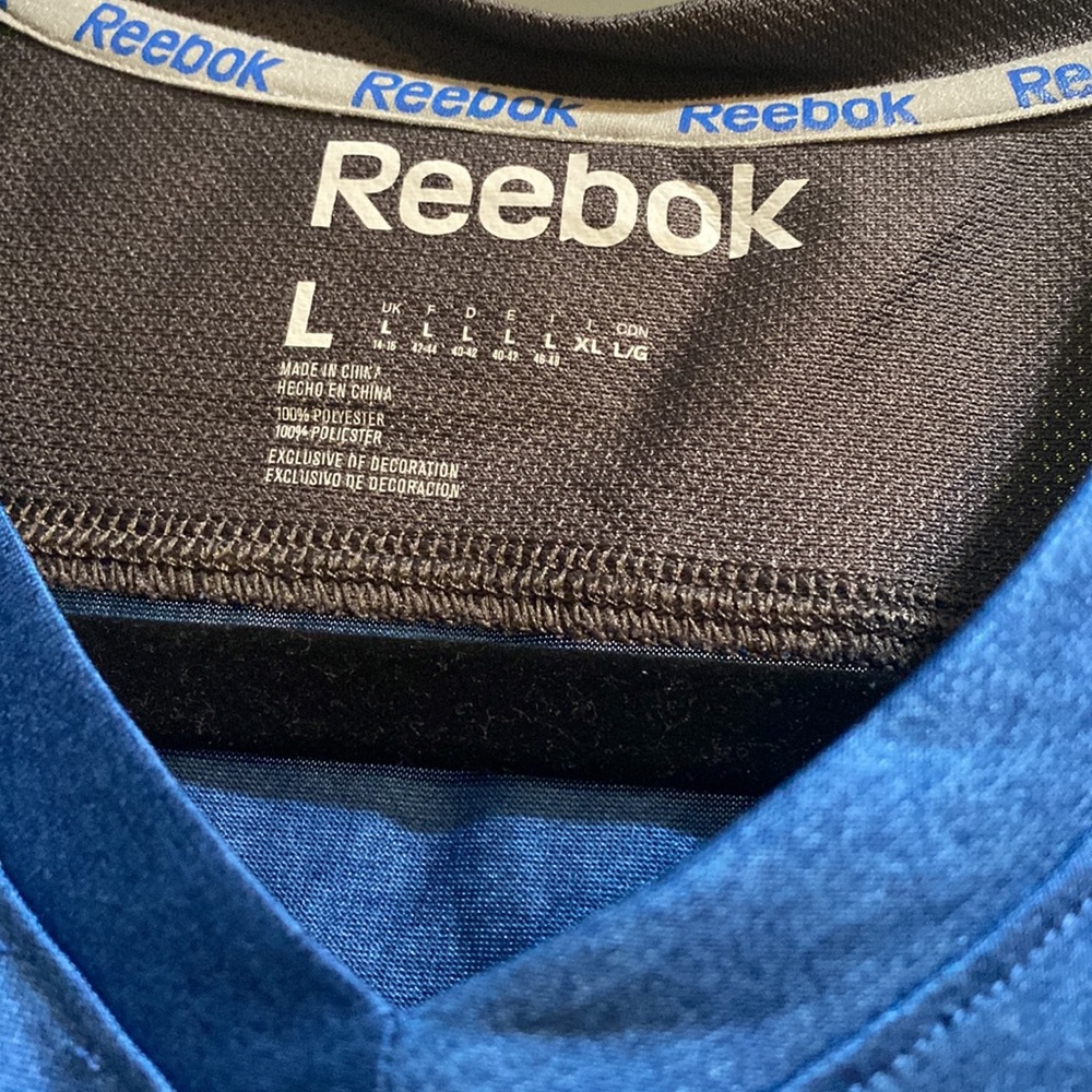 Two Reebok tees - Picture 4 of 8